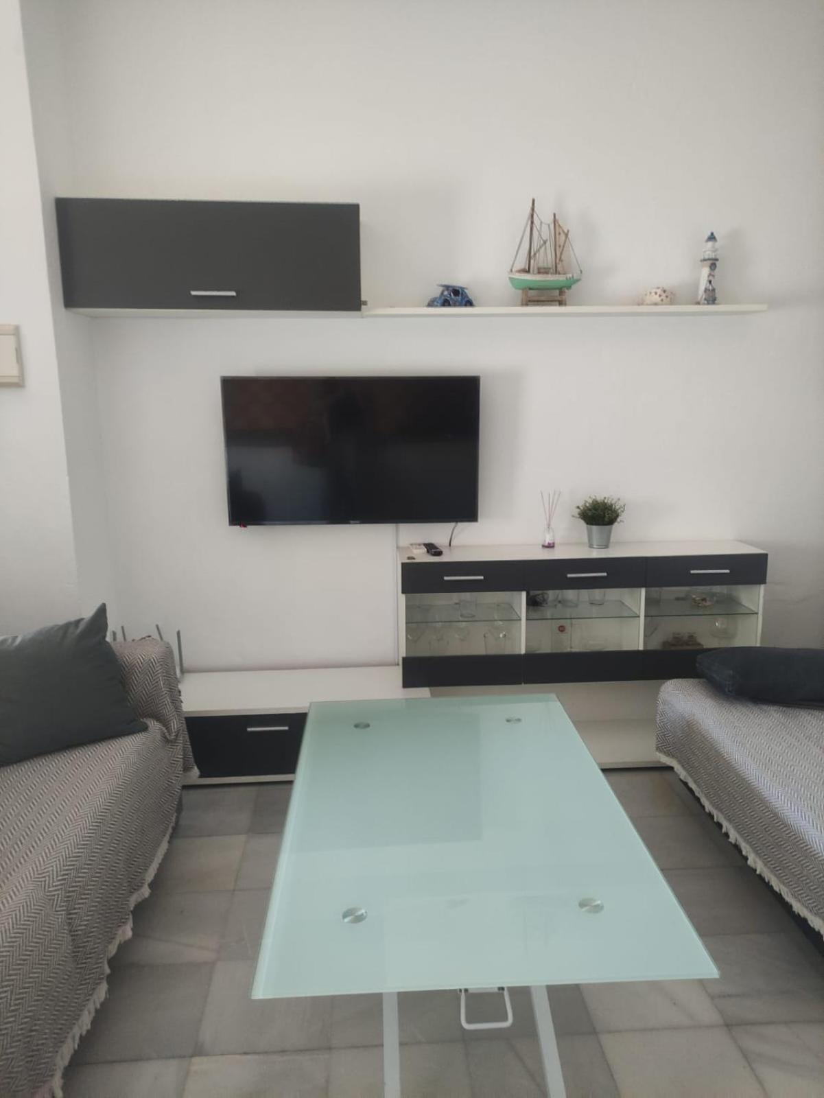 Apartamento En Planta Baja Con Vistar Al Mar โกนิล เด ลาฟรอนเตรา ภายนอก รูปภาพ