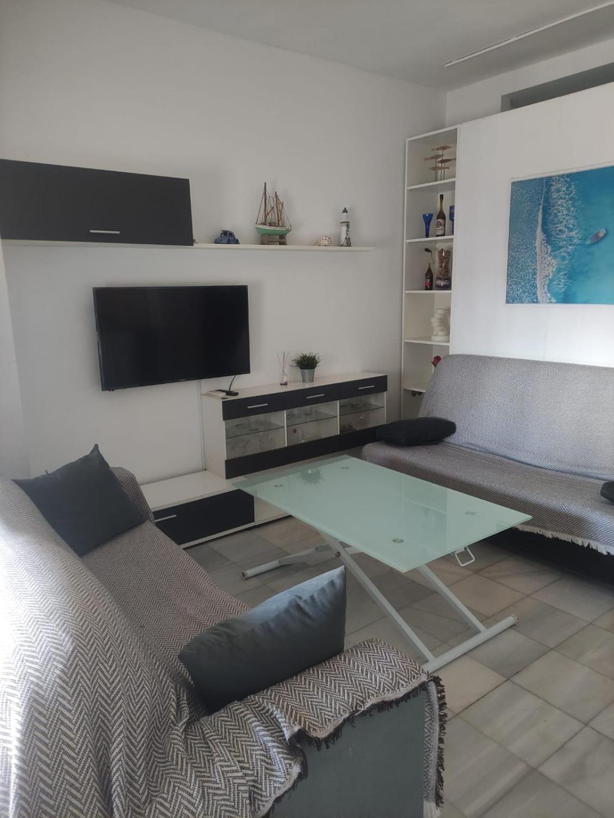 Apartamento En Planta Baja Con Vistar Al Mar โกนิล เด ลาฟรอนเตรา ภายนอก รูปภาพ